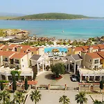 Cocos The Club Solto Alaçatı