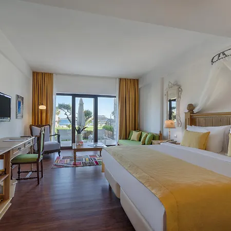 Cocos The Club Solto Alacati