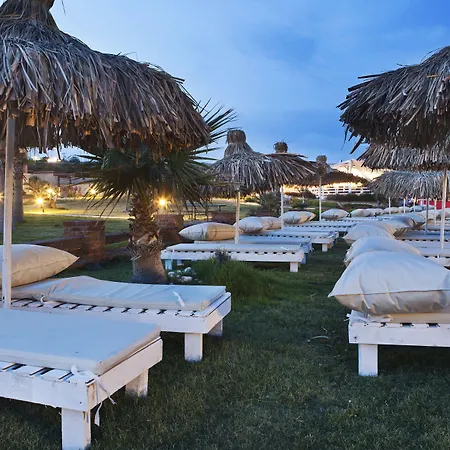 Cocos The Club Solto Alacati