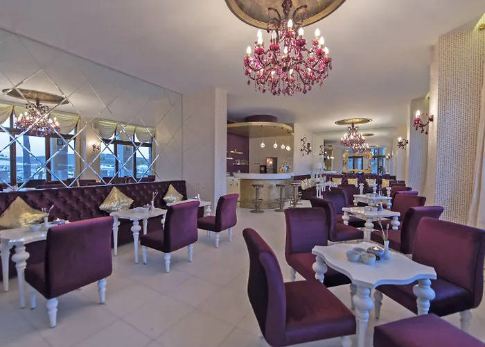 Cocos The Club Solto