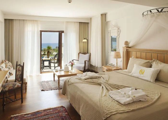 Cocos The Club Solto Hotell 4*